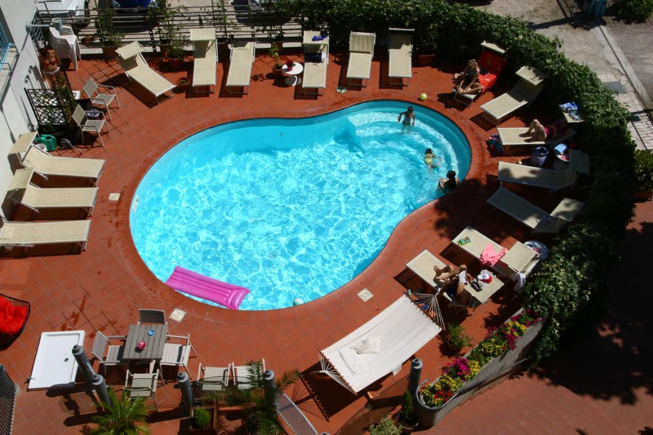 My Place Hotel ريميني المظهر الخارجي الصورة